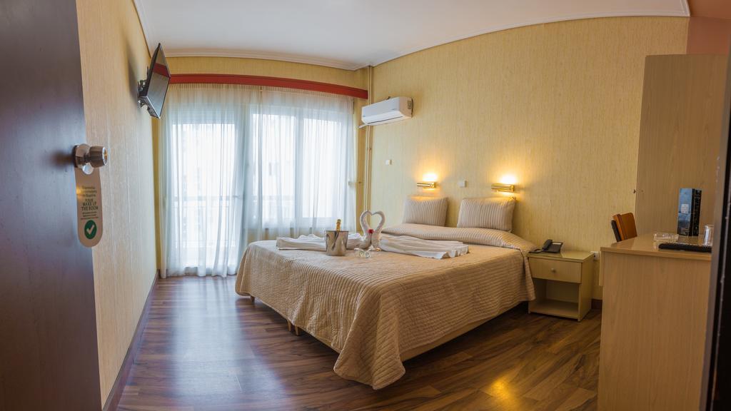 John'S Hotel Халкіда Екстер'єр фото