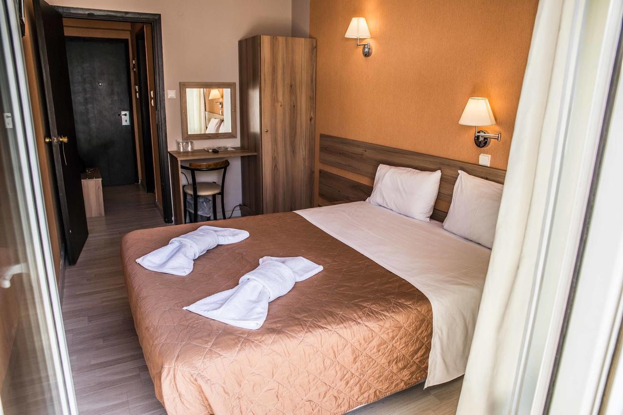 John'S Hotel Халкіда Екстер'єр фото